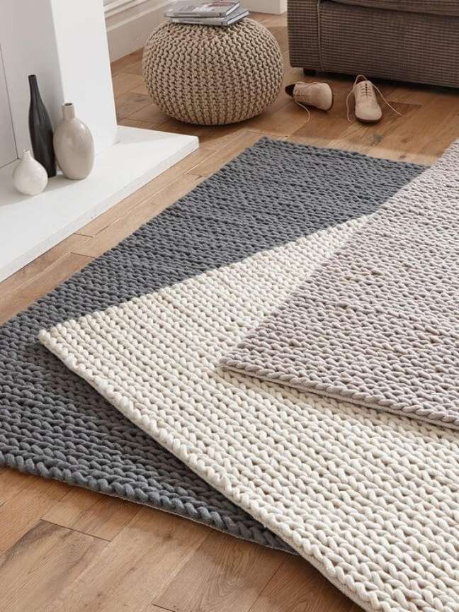 42. Tapete simples para sala de estar feito de crochê para iniciantes – Via: Littlewoods