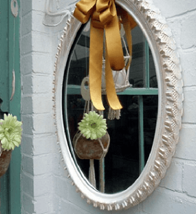 14. Espelho de artesanato com pneu de bicicleta. Fonte: Decoratorist