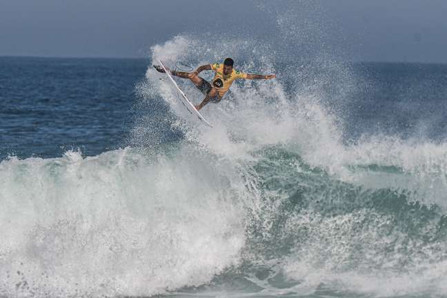 Filipe Toledo venceu a etapa brasileira do Circuito Mundial de Surfe