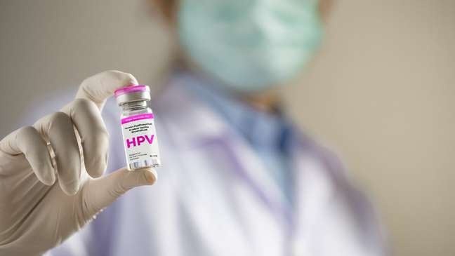 17% das brasileiras não sabem que o HPV é uma DST e 43% ainda não são vacinadas