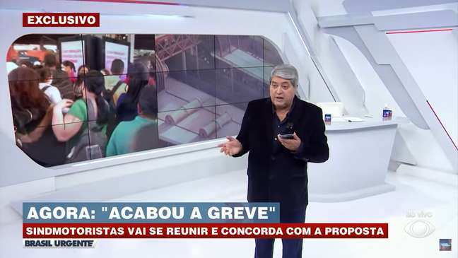 Apresentador do 'Brasil Urgente' recebe ligação inesperada ao vivo