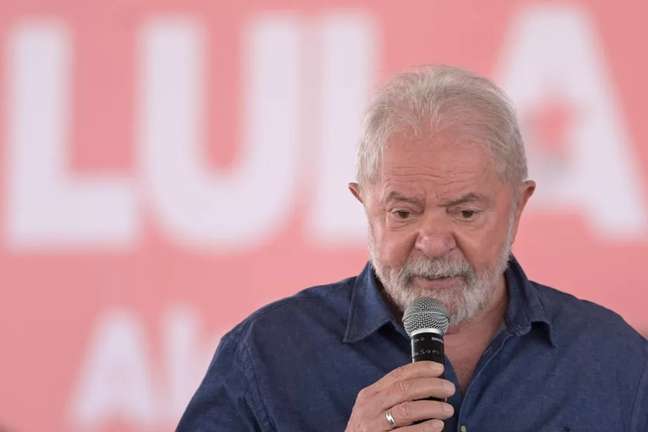 Lula defende diálogo com empresários, mas diz que setor vive em redoma de vidro