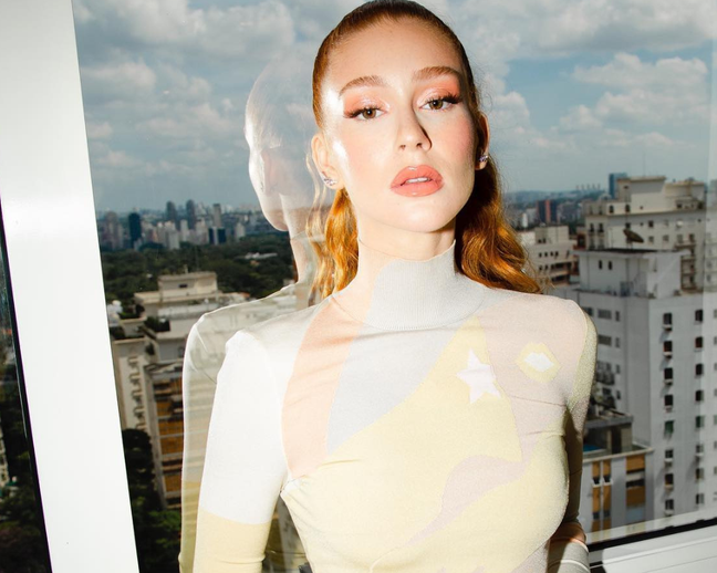 Giovanna Ewbank and Marina Ruy Barbosa wear identical looks