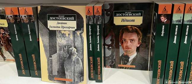 Livros russos na Ucrânia passarão a estar disponíveis apenas sob certas condições