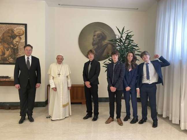 Elon Musk se reuniu com papa Francisco na Casa Santa Marta