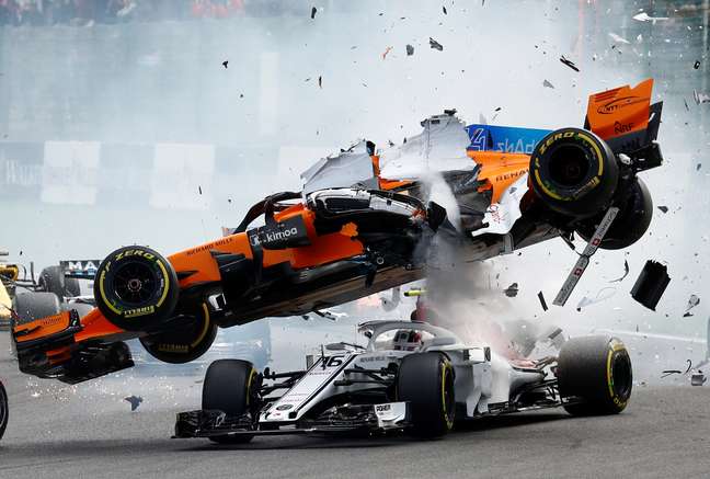Acidentes impressionantes: 7 vezes que o halo salvou a vida de pilotos na F1