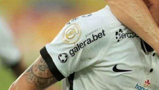 Galera.bet estampado na camisa do Corinthians: patrocínio masculino e feminino (Foto: Divulgação/Corinthians)