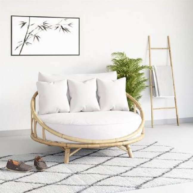 33. Modelo de sofá de bambu redondo para sala de estar. Fonte: Way Fair
