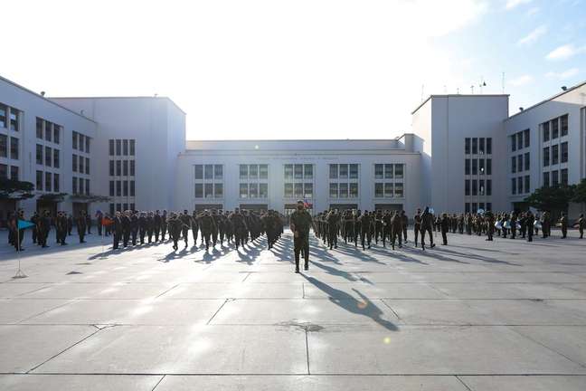 Alunos da Academia Militar das Agulhas Negras, em Resende, no Rio; Aman forma os oficiais que vão comandar o Exército 