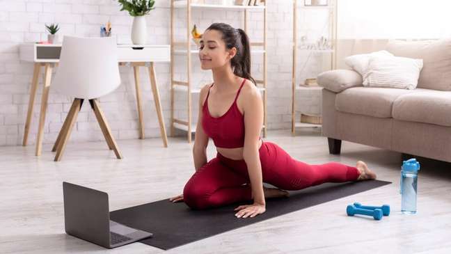 Weight loss: 10-minute circuit to lose weight without leaving the house Weight loss: 10-minute circuit to lose weight without leaving the house