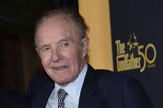 James Caan, “The Godfather”, dies at 82.