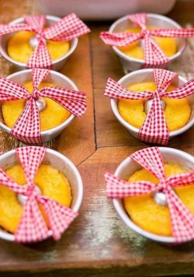 Cornmeal cake adapted for children Cornmeal cake adapted for children