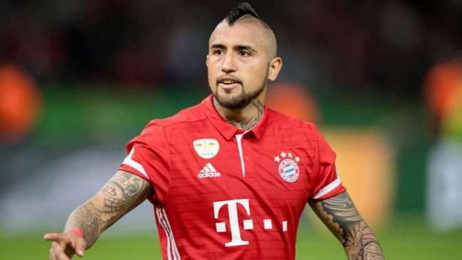 Perfil oficial do Bayern se antecipa e deseja boa sorte a Vidal e ao Flamengo na nova parceria