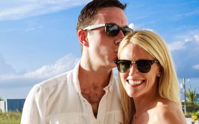 The husband of the “One Three Hill” actress dies after being struck by lightning