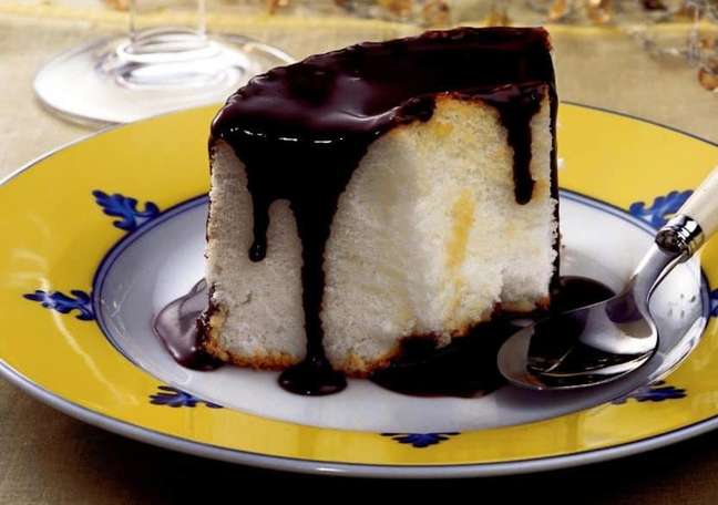 Egg white pudding with chocolate syrup | Photo: Cooking Guide Egg white pudding with chocolate syrup | Photo: Cooking Guide