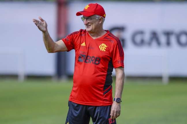Retorno na defesa, nova oportunidade a jovem e mais: veja o que observar no Flamengo contra o Corinthians