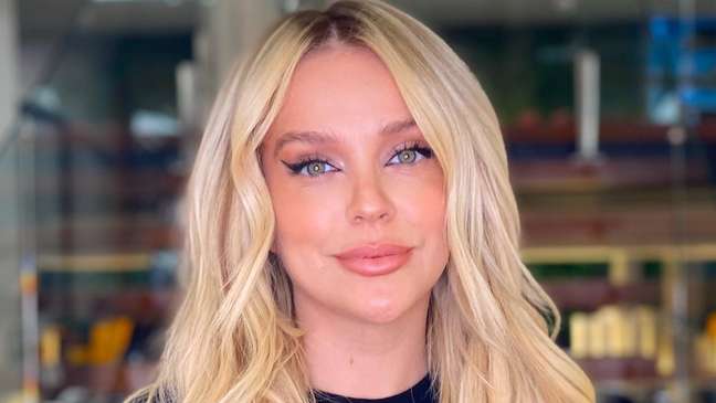 All about the accident that left Gabi Lopes with the crooked silicone