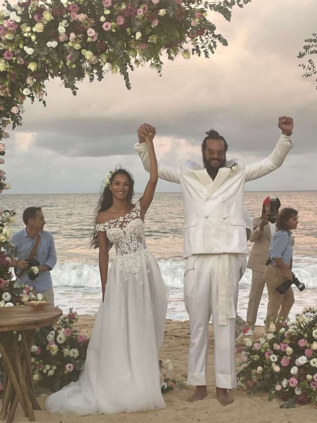 Lais Ribeiro and Joakim Noah 