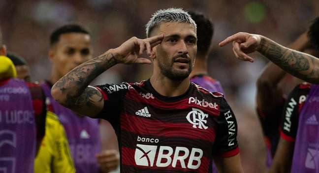 Arrascaeta foi o destaque da vitória do Flamengo sobre o Atlético-MG (Foto: Armando Paiva / LANCEPRESS)