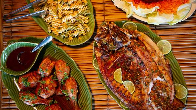 The menu on board is based on regional cuisine.