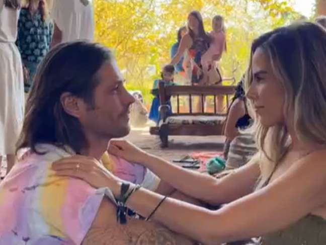 Wanessa and Dado Dolabella participate in a spiritual retreat
