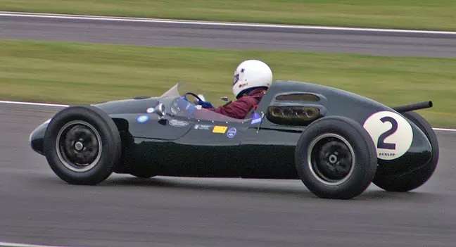Cooper T43 foi o primeiro carro com motor traseiro a ter sucesso na F1