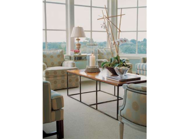 When all objects are at eye level, nothing is noticed. To create a more eye-catching decor, vary the height and scale of the decorative items on your coffee table, as designer Charles Faudree did here. When all objects are at eye level, nothing is noticed. To create a more eye-catching decor, vary the height and scale of the decorative items on your coffee table, as designer Charles Faudree did here.