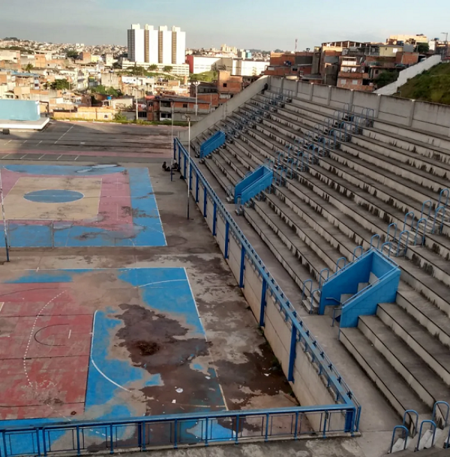 Lugar onde havia a antena recebeu uma arena ‘multiuso’ @Rebeca Motta/Agência Mural