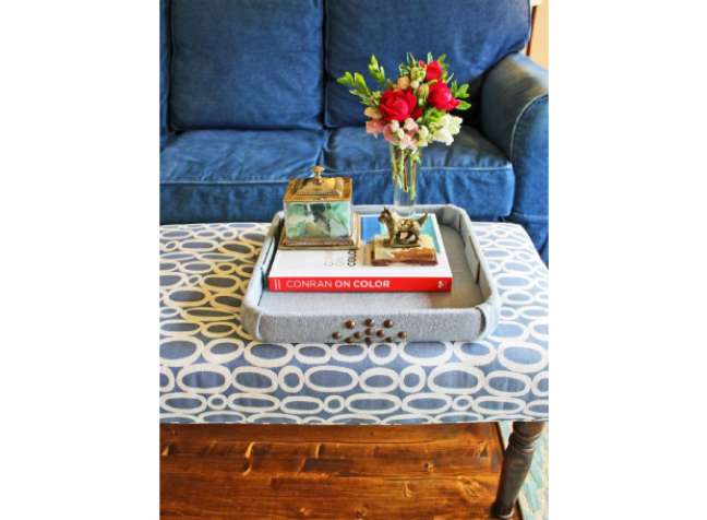 A tray serves a practical and elegant purpose, showcasing your favorite small items and at the same time making them easily removable in case you need to clean the surface for entertainment. The tray is also useful for giving structure and symmetry to a freeform table, anchoring tabletop objects that might otherwise appear A tray serves a practical and elegant purpose, showcasing your favorite small items and at the same time making them easily removable in case you need to clean the surface for entertainment. The tray is also useful for giving structure and symmetry to a freeform table, anchoring tabletop objects that might otherwise appear