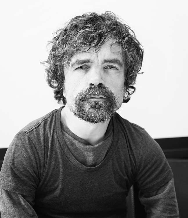 Peter Dinklage enters the Hunger Games prologue