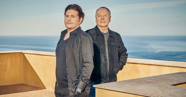 Simple Minds sign with BMG and announce new album Simple Minds sign with BMG and announce new album