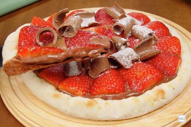 Strawberry Truffle Pizza | Photo: Cooking Guide Strawberry Truffle Pizza | Photo: Cooking Guide