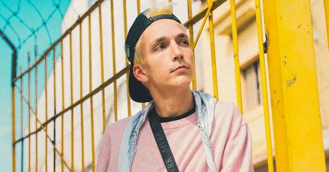 ZAPI revisits silent cinema with the new clip “Futura Ex” ZAPI revisits silent cinema with the new clip “Futura Ex”