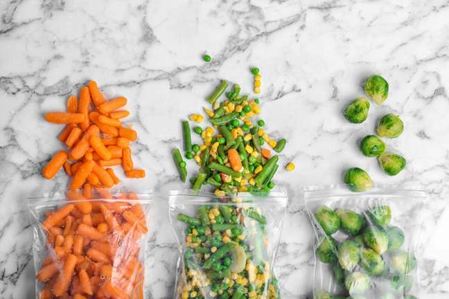Frozen vegetables in the correct packaging preserve nutrients \ Photo: Reproduction Frozen vegetables in the correct packaging preserve nutrients \ Photo: Reproduction