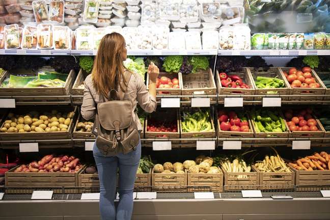 Poor food quality can form a generation of diabetics and depressives Poor food quality can form a generation of diabetics and depressives