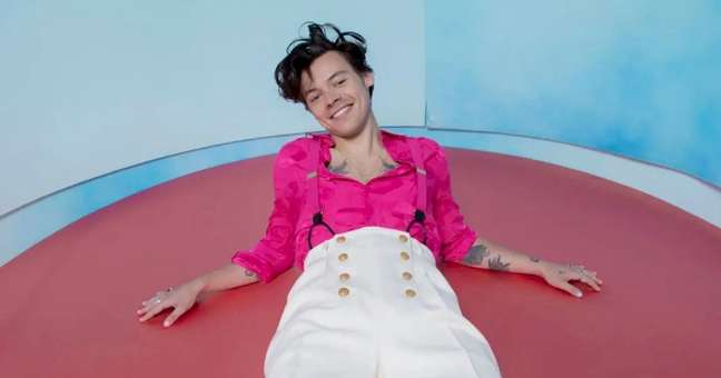 Harry Styles: “As It Was” hits 1 billion streams on Spotify