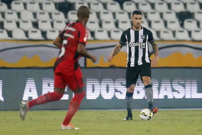 Philipe Sampaio em ação pelo Botafogo (Foto: Vítor Silva/Botafogo)