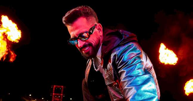 DENNIS resumes the “Funk Now” project with unreleased songs