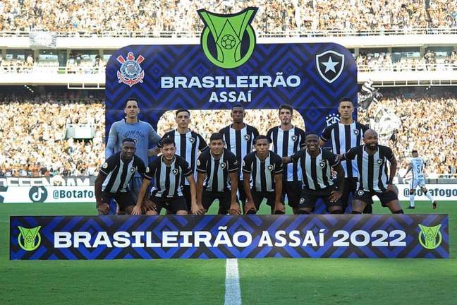 Time titular do Botafogo contra o Corinthians na 1ª rodada do Brasileirão (Foto: Vítor Silva/Botafogo)