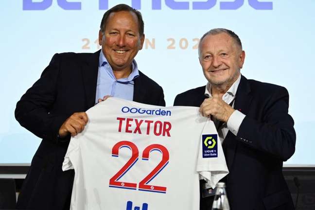 John Textor assumiu o comando do Lyon em junho (Foto: OLIVIER CHASSIGNOLE / AFP)