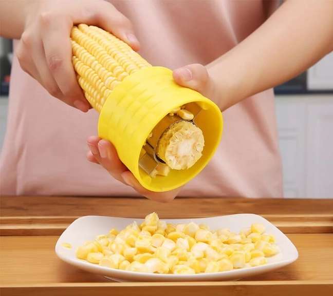 25. Utensílios baratinhos para ter na cozinha: debulhador de milho. Fonte: AliExpress