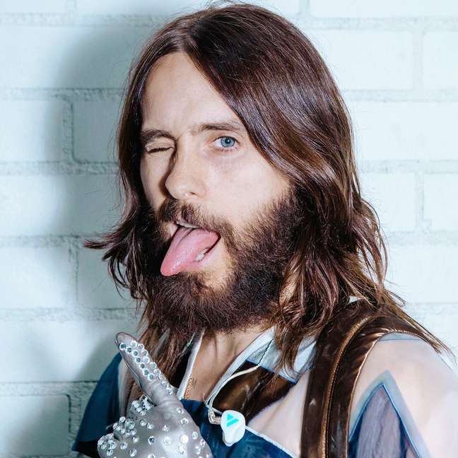 Jared Leto and Jamie Lee Curtis join the new movie “Haunted Mansion”.