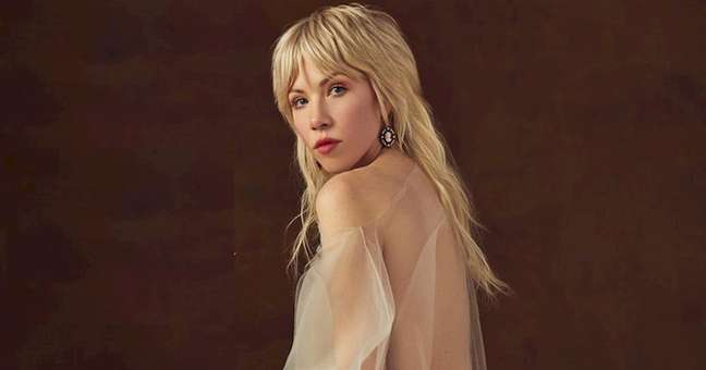 Carly Rae Jepsen Announces New Album “The Loneliest Time” Carly Rae Jepsen Announces New Album “The Loneliest Time”