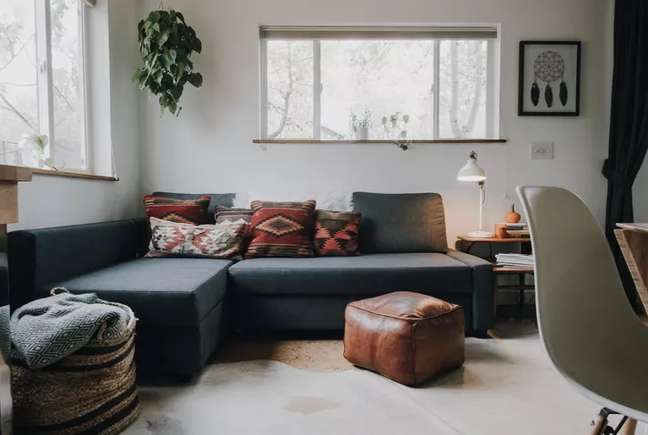 Use leather ottomans Use leather ottomans