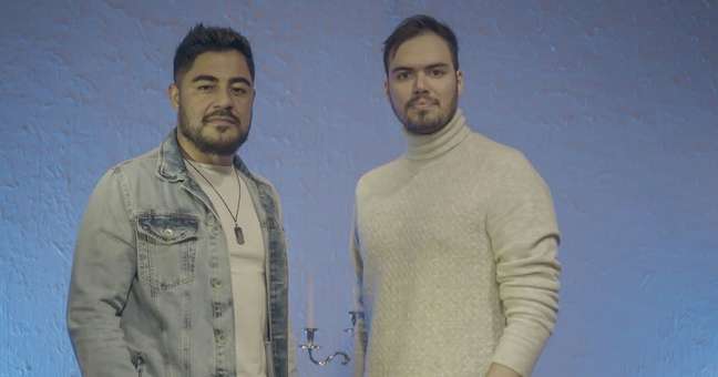 Emerson & Jean publish the unreleased “Sopro”