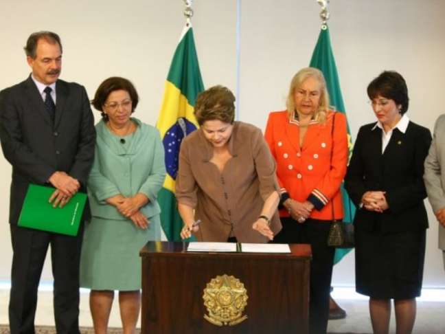 Então presidente Dilma Rousseff sanciona a Lei de Cotas em 29 de agosto de 2012