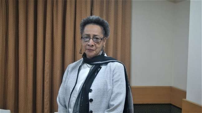 Imagem mostra Margarette May Macaulay, relatora sobre os Direitos das Pessoas Afrodescendentes e contra a Discriminação Racial, da CIDH, em visita ao Brasil.