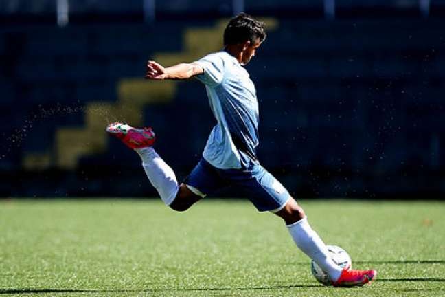 Atacante Patati faz parte do elenco profissional do Peixe (Foto: Divulgação Santos FC) Atacante Patati faz parte do elenco profissional do Peixe (Foto: Divulgação Santos FC)