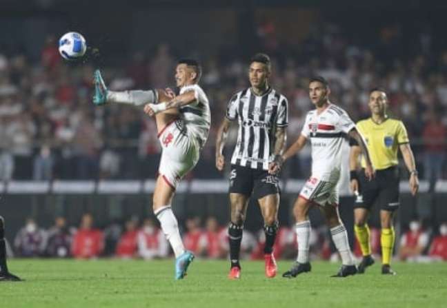 Luciano não poderá enfrentar o Flamengo (Foto: Paulo Pinto / saopaulofc.net)
