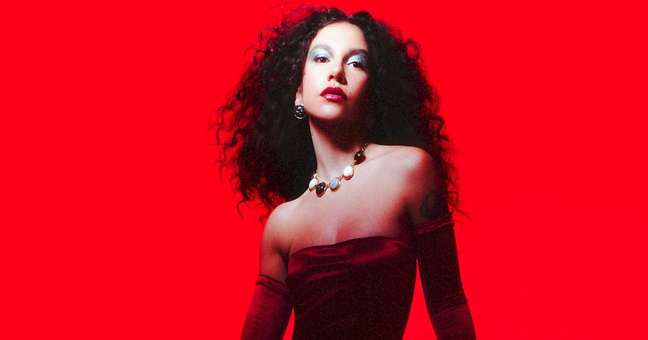 Priscilla Alcantara makes her show debut in Sao Paulo